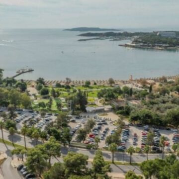 AKTH BOYLIAGMENHS Έξι σχήματα συνεχίζουν για την Ακτή Βουλιαγμένης