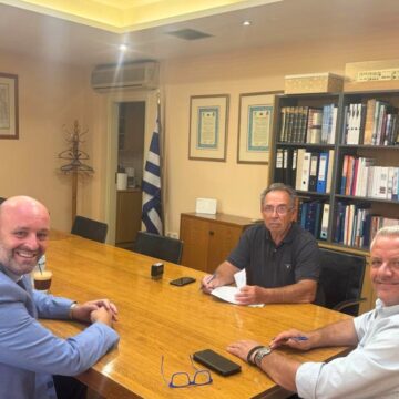 Υπογραφή σύμβασης για έργο αποκατάστασης ζημιών από πλημμύρες