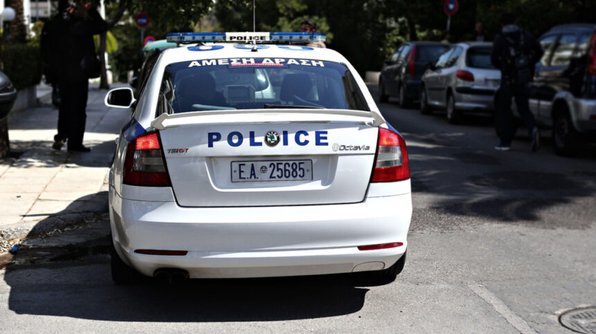 Δύο άντρες εισέβαλαν σε σπίτι και ξυλοκόπησαν τους ενοίκους