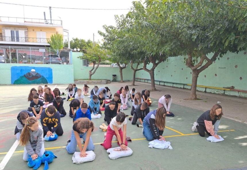 Εκπαίδευση στην καρδιοαναπνευστική αναζωογόνηση στο Δημοτικό Σχολείο Σταμάτας