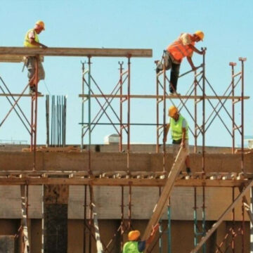 Οι Δήμοι δεν μπορούν να ρυθμίζουν ζητήματα εκτέλεσης οικοδομικών εργασιών και περιορισμών δόμησης