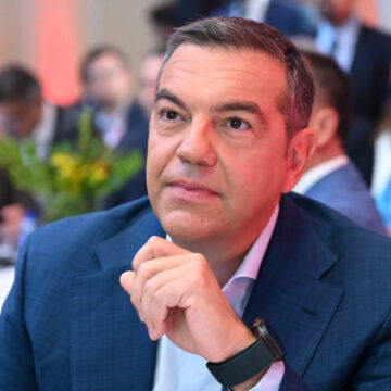 Παραιτήθηκε από βουλευτής ο Αλέξης Τσίπρας