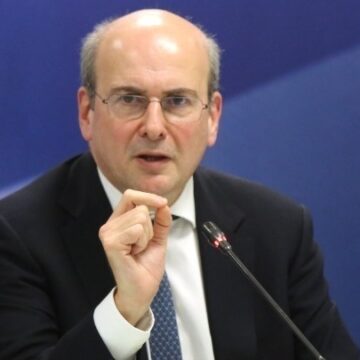 Μέχρι το τέλος του 2025 νέα δέσμη πρωτοβουλιών για τη στεγαστική πολιτική