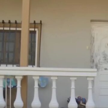 Την επιμέλεια των παιδιών της ζητά η 40χρονη που ξυλοκοπήθηκε από τον σύντροφό της