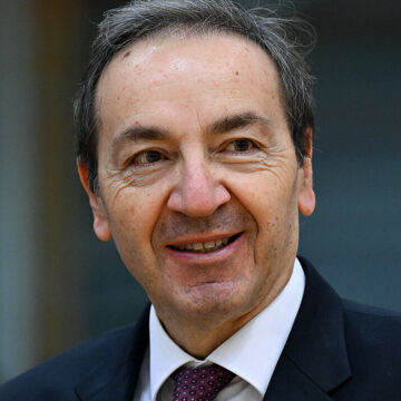 Απειλή για τη Δημοκρατία η βία κατά των πολιτικών