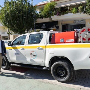 Νέο όχημα 4Χ4 με πυροσβεστική αντλία εξασφάλισε ο Δήμος