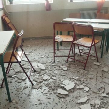 Έπεσαν σοβάδες στο 1ο Δημοτικό Σχολείο στο Πόρτο Ράφτη