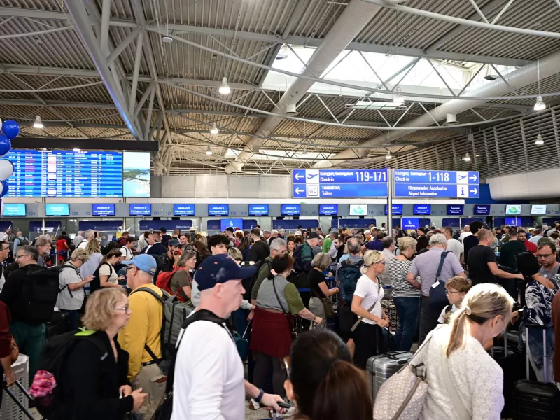 AERODROMIO_EPIBATIKH KINHSH Ρεκόρ επιβατικής κίνησης για τον Διεθνή Αερολιμένα Αθηνών