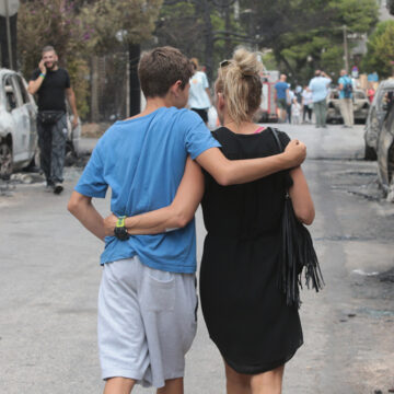 Θεσμοθετείται ειδική σύνταξη 1.700 ευρώ μηνιαίως