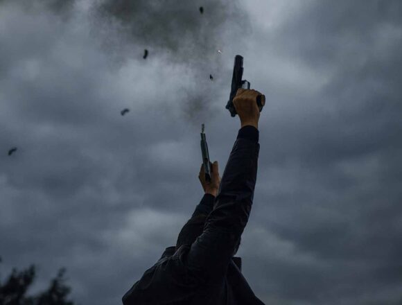 Στη Βουλή η τροπολογία που αυστηροποιεί τις ποινές για τα όπλα