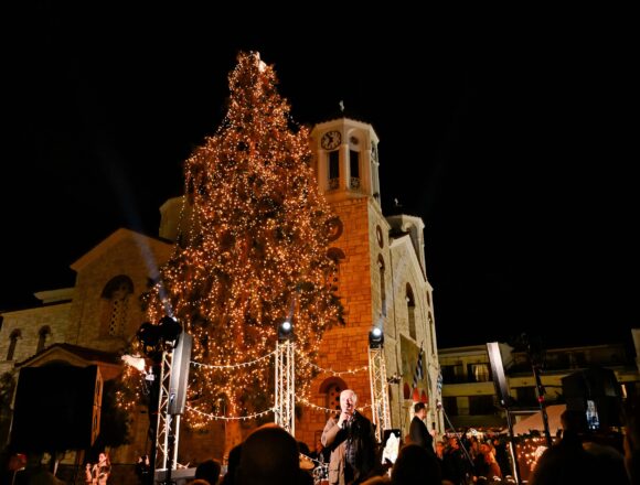 Σε Χριστουγεννιάτικους ρυθμούς ο Δήμος Παιανίας