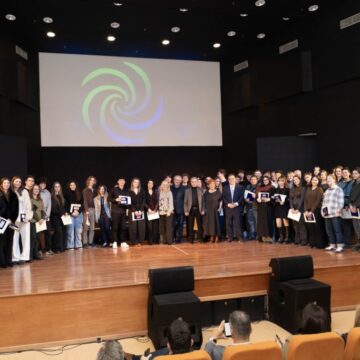 Ο Δήμος βράβευσε τους μαθητές που εισήχθησαν στην Τριτοβάθμια Εκπαίδευση