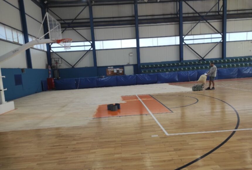 Εργασίες συντήρησης του ξύλινου δαπέδου