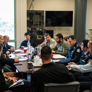 Συνάντηση με στελέχη της ΕΛ.ΑΣ. και με εκπροσώπους του Υπουργείου Προστασίας του Πολίτη