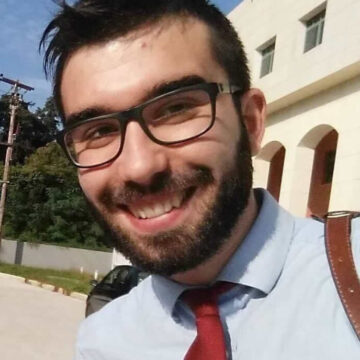 Η Δημοκρατία δεν λειτουργεί μόνη της