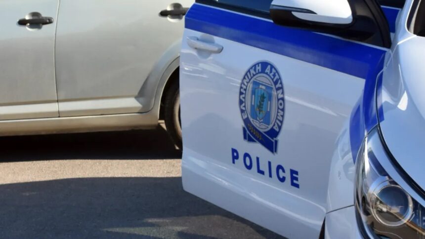 Εξαρθρώθηκε κύκλωμα που έκλεβε, παραποιούσε και μεταπωλούσε οχήματα