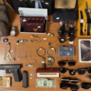 Συνελήφθησαν τρεις άνδρες για διαρρήξεις σπιτιών