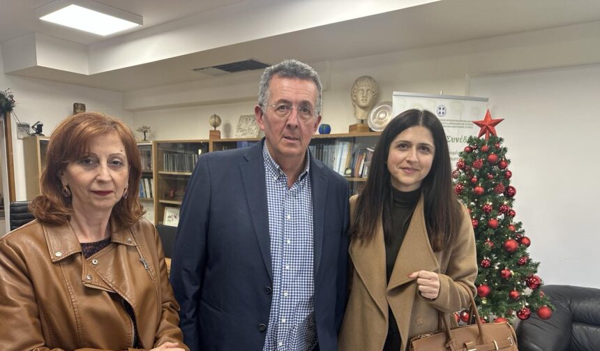 DDE ANATOLIKHS ATTIKHS Συνάντηση με αφορμή τη διεθνή διάκριση εκπαιδευτικού στα World Education Medals 2025