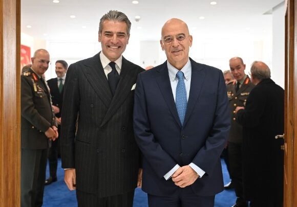 Η γνώση, η πληροφορία, η επεξεργασία της είναι τα πυρομαχικά του 21ου αιώνα