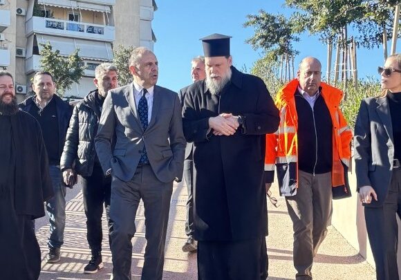 Επίσκεψη ΥΠΕΞ Γ. Γεραπετρίτη στο «Ιωνικό Κέντρο»