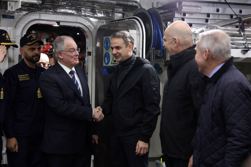 Στη φρεγάτα «Κίμων» Τασούλας, Μητσοτάκης, Δένδιας