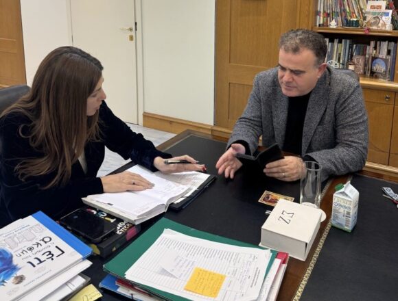 Συνάντηση εργασίας του Δημάρχου με την Υπουργό Παιδείας Σοφία Ζαχαράκη