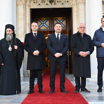 Παρουσία του Προέδρου της Δημοκρατίας και του Πρωθυπουργού, η πανηγυρική Δοξολογία για το Νέο Έτος
