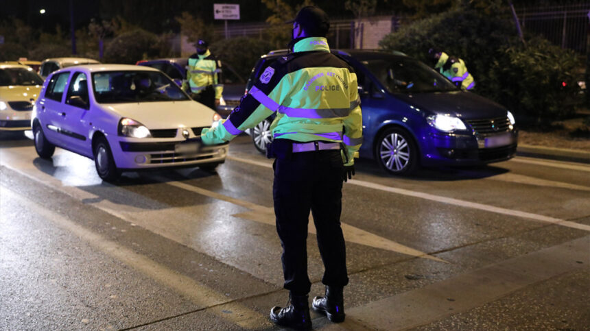 TROXAIA_MPLOKO Υπερβολική ταχύτητα και αλκοόλ στην κορυφή των τροχαίων παραβάσεων στην Αττική