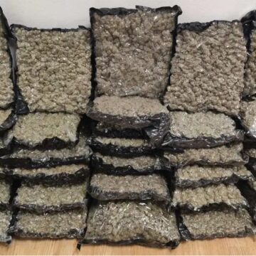 Συνελήφθη 45χρονος που επιχείρησε να εισάγει 32 κιλά ακατέργαστης κάνναβης