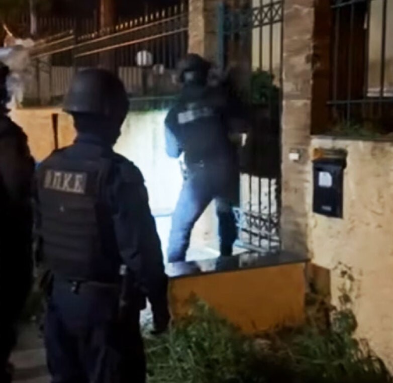 ASTYNOMIKH EPIXEIRHSH_NEA MAKRH Επιχείρηση της ΕΛΑΣ για εξάρθρωση σπείρας ναρκωτικών