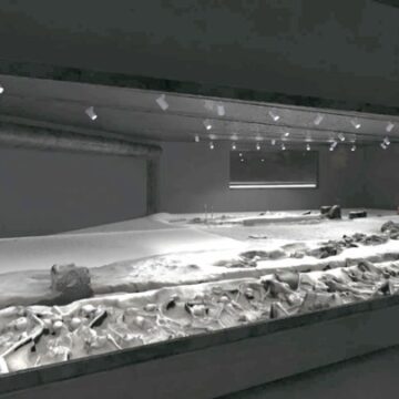 Οι «Δεσμώτες» επιστρέφουν στην αρχική τους θέση, προστατευμένοι από μουσειακό κέλυφος