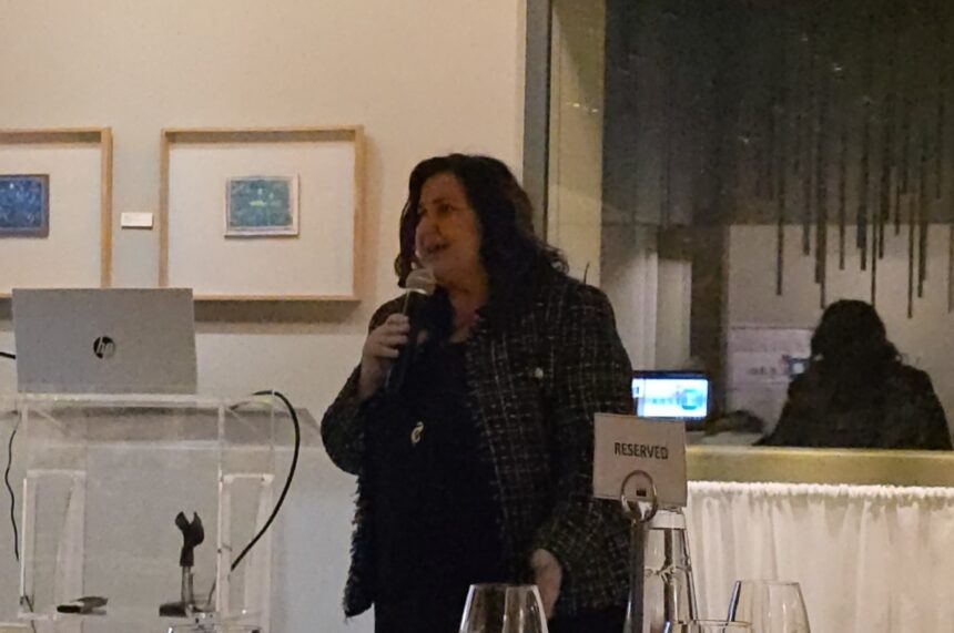 Στην εκδήλωση κοπής πρωτοχρονιάτικης πίτας του ΣΕΒΑ η Δήμαρχος