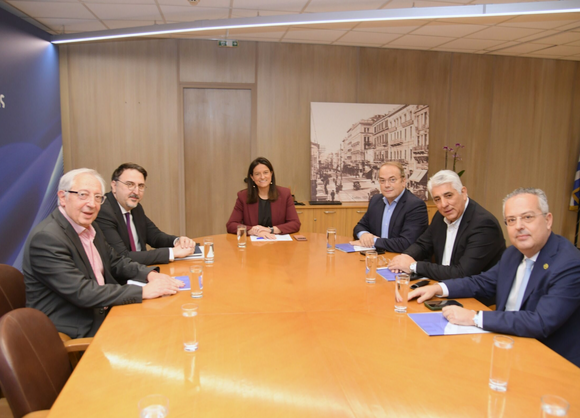 Η ΚΕΔΕ ζητάει μόνιμο προσωπικό και συνέχιση του προγράμματος 55+