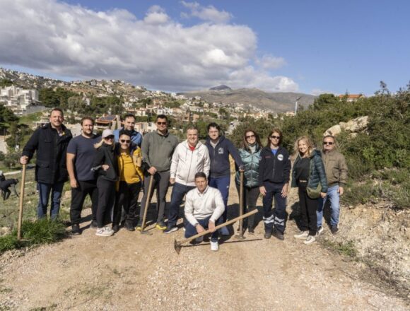 PALLHNH_DENDROFYTEYSH_META Πάνω από 1.000 δέντρα φυτεύτηκαν στο Πανόραμα Παλλήνης