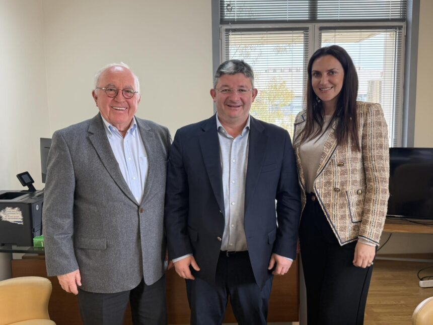 Συνάντηση με τη Διοίκηση της Πολυκλινικής του Ολυμπιακού Χωριού