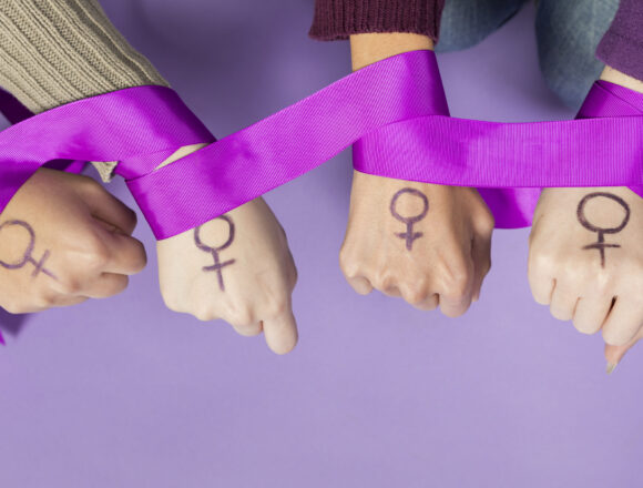 Οι Δήμοι της Αττικής γιορτάζουν τη Γυναίκα