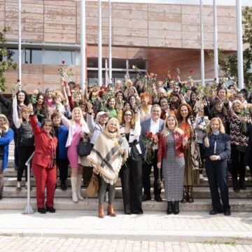 PALLHNH_GYNAIKES ERGAZOMENES Εκδήλωση για την Παγκόσμια Ημέρα της Γυναίκας για τις εργαζόμενες στον Δήμο