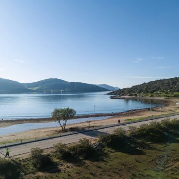 Αναβάθμιση πεζοδρομίου στην Ανάβυσσο