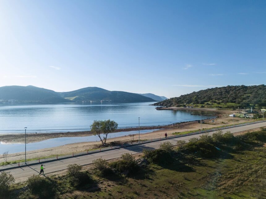 SARONIKOS_PEZODROMIO Αναβάθμιση πεζοδρομίου στην Ανάβυσσο