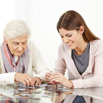 7,6 εκατ. ευρώ για έξι δομές αντιμετώπισης άνοιας, Alzheimer και αυτισμού