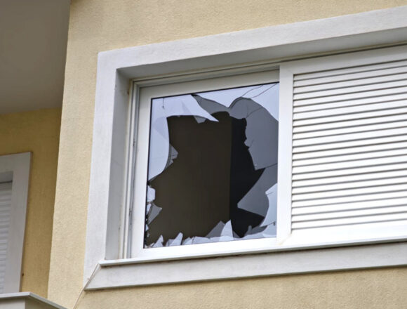 Ένοπλη ληστεία με λεία 5.000 ευρώ στη Βάρη