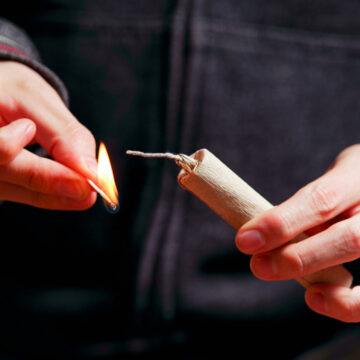 Σοβαρός τραυματισμός 14χρονου από κροτίδα