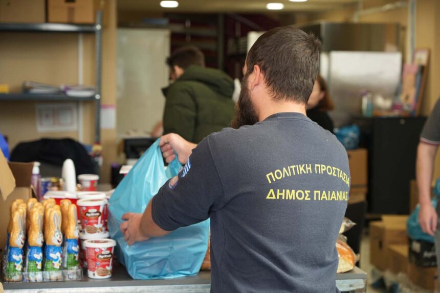 3,5 τόνοι τροφίμων εν όψει του Πάσχα στους δικαιούχους του Κοινωνικού Παντοπωλείου