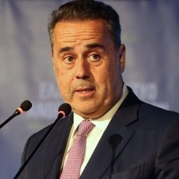 PAPASTAYROY Με τα «φωτοβολταϊκά στο μπαλκόνι» ενισχύουμε την ενεργειακή Δημοκρατία