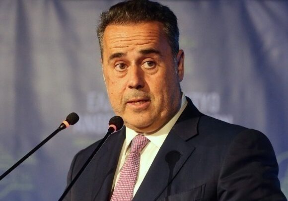 Με τα «φωτοβολταϊκά στο μπαλκόνι» ενισχύουμε την ενεργειακή Δημοκρατία