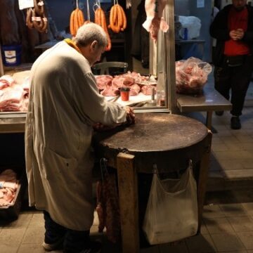Σαρωτικοί έλεγχοι στην πασχαλινή αγορά