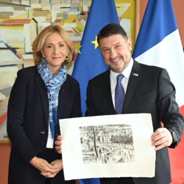 Πενταετές Μνημόνιο Συνεργασίας με τη Μητροπολιτική Περιφέρεια του Παρισιού