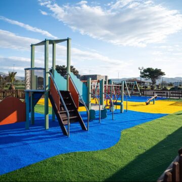 Έξι σήματα καταλληλότητας στις παιδικές χαρές του Δήμου