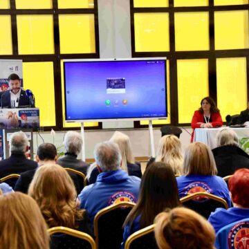 Προϋπόθεση της σωστής λειτουργίας της Δημοκρατίας ο εθελοντισμός