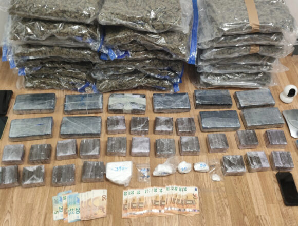Συνελήφθησαν 3 άτομα για διακίνηση ναρκωτικών στην Αττική